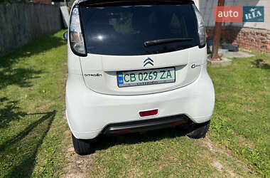 Хэтчбек Citroen C-Zero 2011 в 