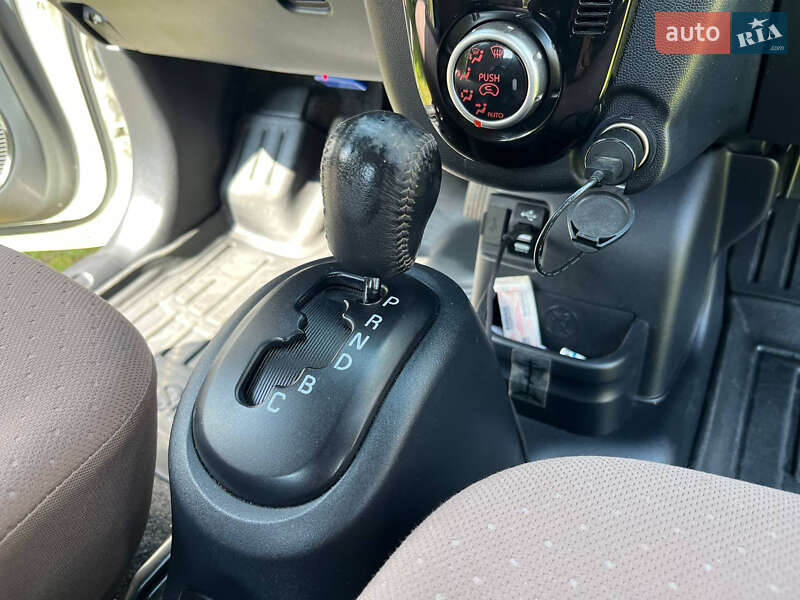 Хэтчбек Citroen C-Zero 2011 в Корюковке