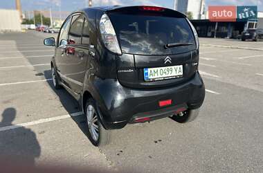 Хэтчбек Citroen C-Zero 2011 в 