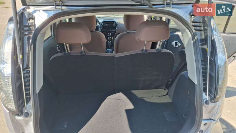 Хэтчбек Citroen C-Zero 2011 в Лановцах
