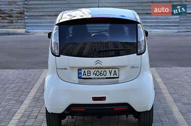Хэтчбек Citroen C-Zero 2011 в 