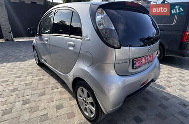 Хэтчбек Citroen C-Zero 2011 в 