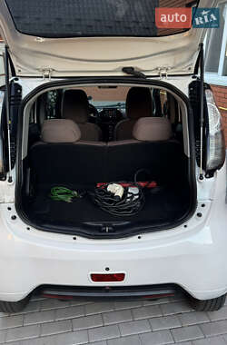 Хэтчбек Citroen C-Zero 2012 в 