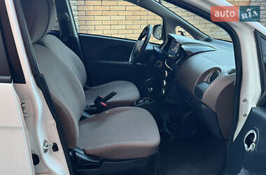 Хэтчбек Citroen C-Zero 2012 в 