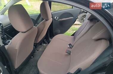 Хэтчбек Citroen C-Zero 2011 в 