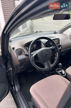 Хэтчбек Citroen C-Zero 2011 в 
