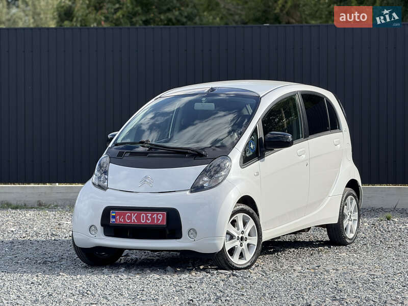 Хэтчбек Citroen C-Zero 2011 в 