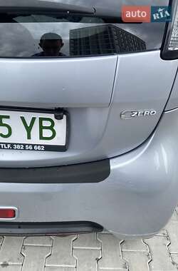 Хэтчбек Citroen C-Zero 2012 в 