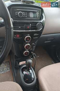 Хетчбек Citroen C-Zero 2011 в 
