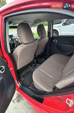 Хэтчбек Citroen C-Zero 2011 в 