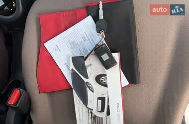 Хетчбек Citroen C-Zero 2014 в 