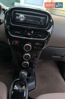 Хетчбек Citroen C-Zero 2012 в 