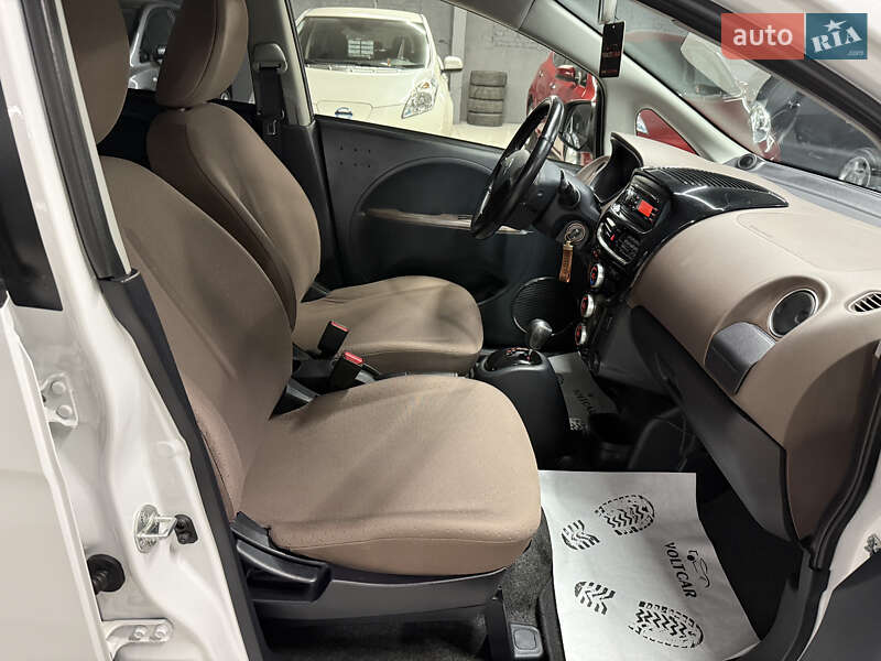 Хэтчбек Citroen C-Zero 2015 в Владимире