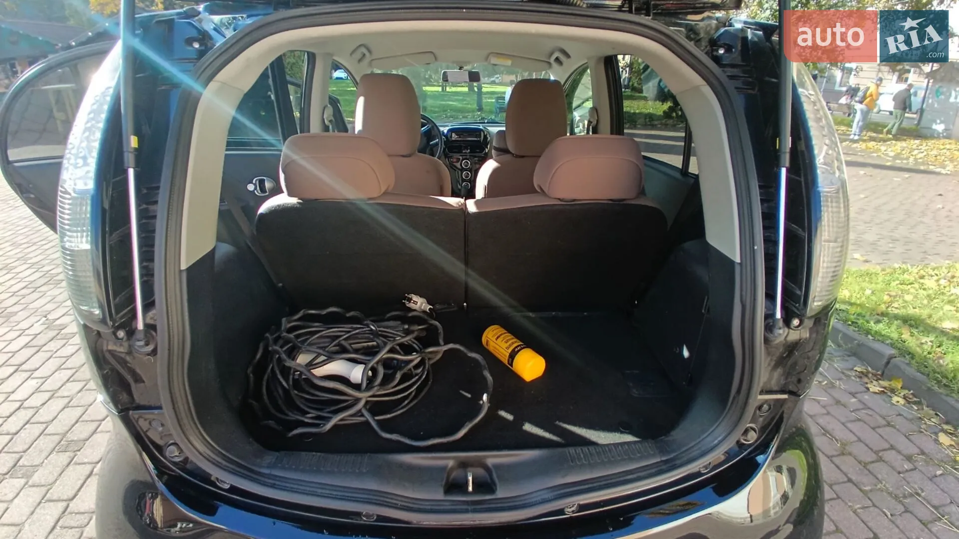 2011 Citroen C-ZERO - мініатюра 10