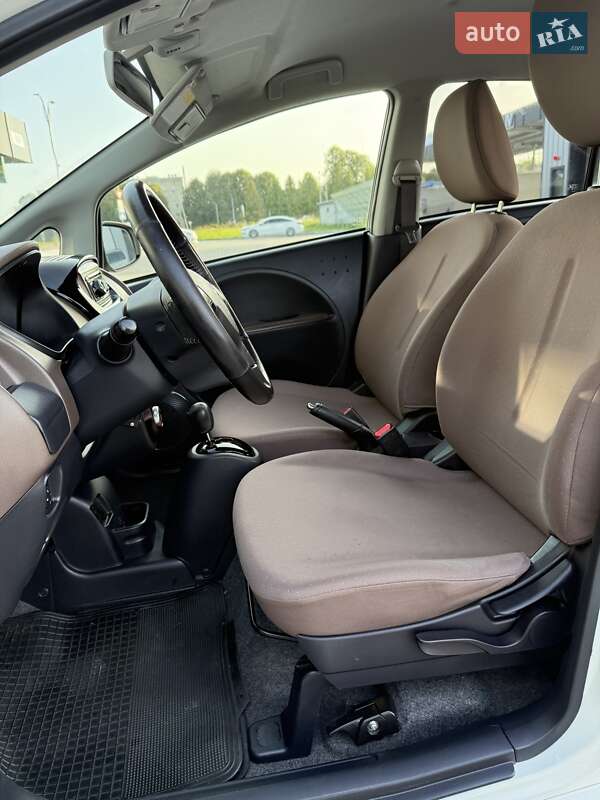 Хетчбек Citroen C-Zero 2014 в Володимирі фото 22 Хетчбек Citroen C-Zero 2014 в Володимирі
