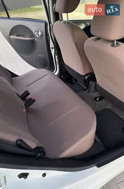 Хэтчбек Citroen C-Zero 2014 в 