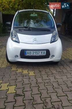 Хэтчбек Citroen C-Zero 2012 в 