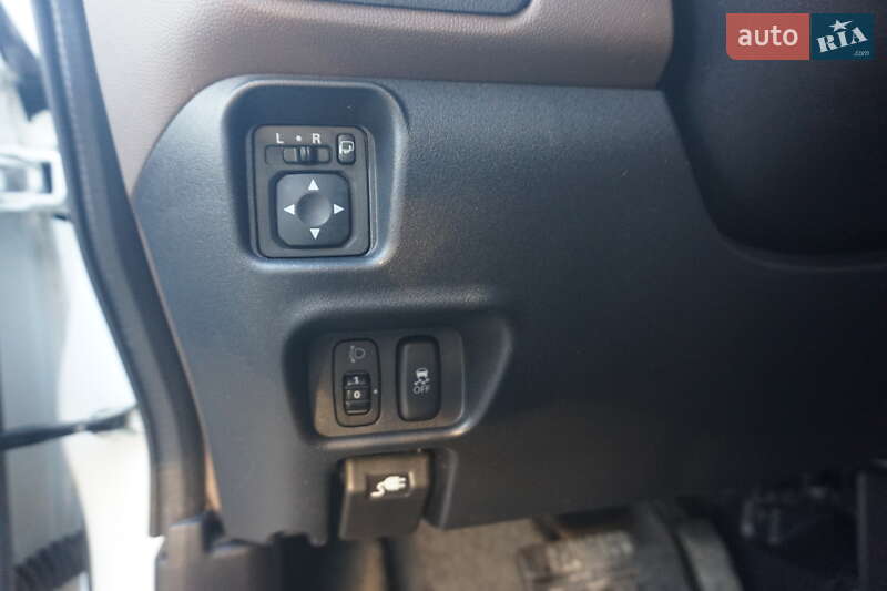 Хетчбек Citroen C-Zero 2014 в Самборі фото 32 Хетчбек Citroen C-Zero 2014 в Самборі