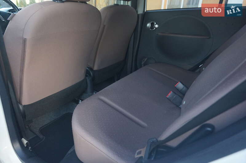 Хетчбек Citroen C-Zero 2014 в Самборі фото 49 Хетчбек Citroen C-Zero 2014 в Самборі