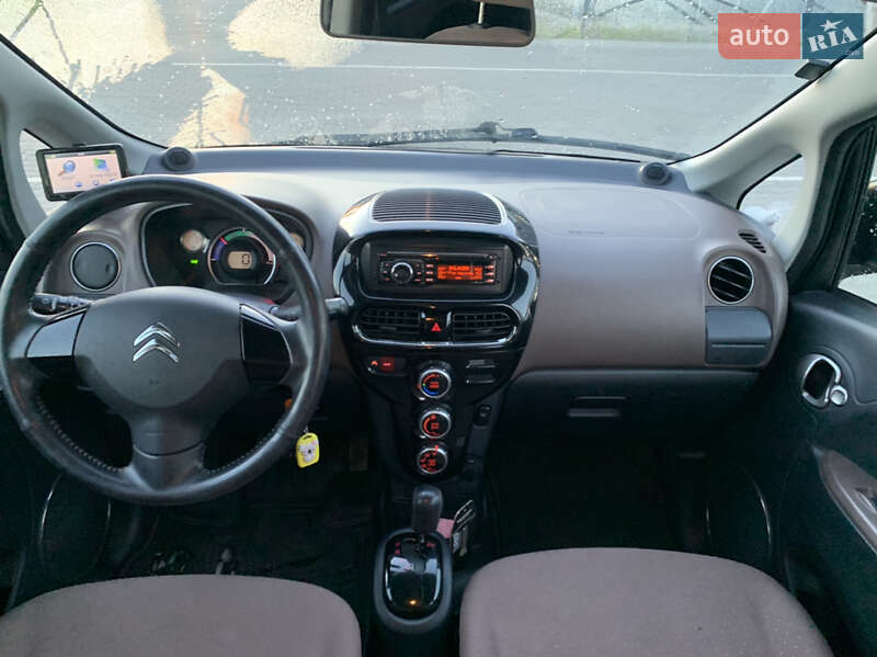Хэтчбек Citroen C-Zero 2011 в Луцке фото 17 Хэтчбек Citroen C-Zero 2011 в Луцке