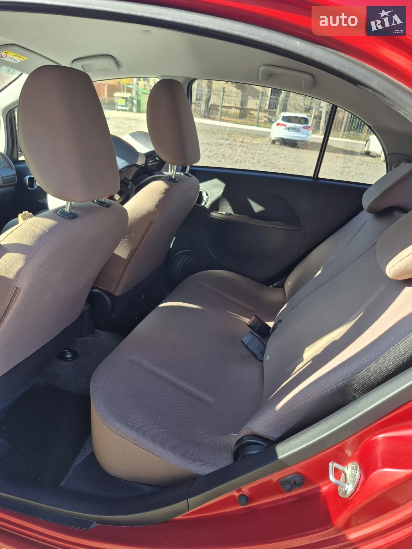 2015 Citroen C-ZERO - мініатюра 2
