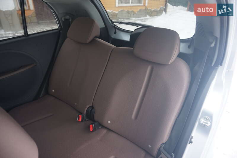 Хэтчбек Citroen C-Zero 2013 в Самборе фото 46 Хэтчбек Citroen C-Zero 2013 в Самборе