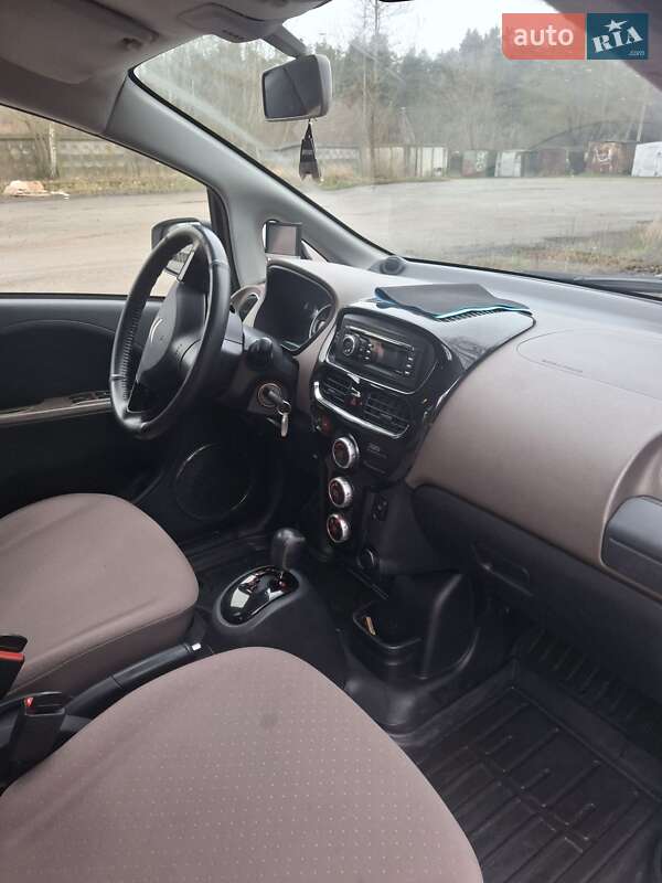 Хэтчбек Citroen C-Zero 2014 в Коростышеве