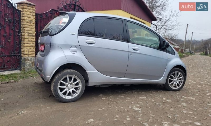 Хетчбек Citroen C-Zero 2015 в Умані