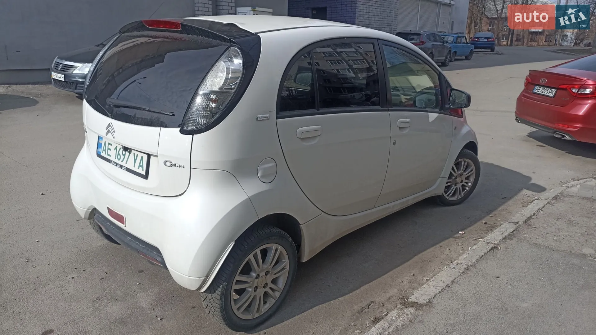 2015 Citroen C-ZERO - мініатюра 5