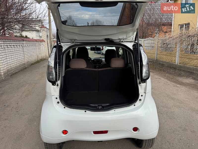 Хэтчбек Citroen C-Zero 2010 в Хмельницком