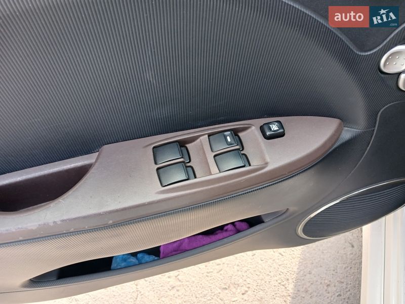 Хетчбек Citroen C-Zero 2011 в Рівному фото 18 Хетчбек Citroen C-Zero 2011 в Рівному