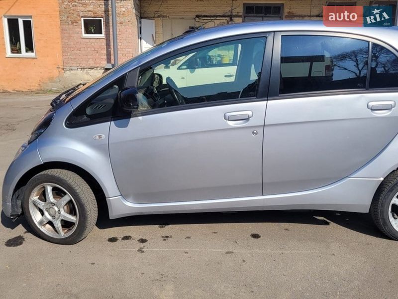 Хэтчбек Citroen C-Zero 2013 в Умани фото 2 Хэтчбек Citroen C-Zero 2013 в Умани