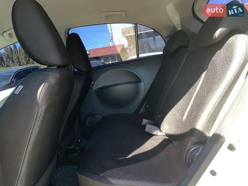 Хэтчбек Citroen C-Zero 2013 в Виннице
