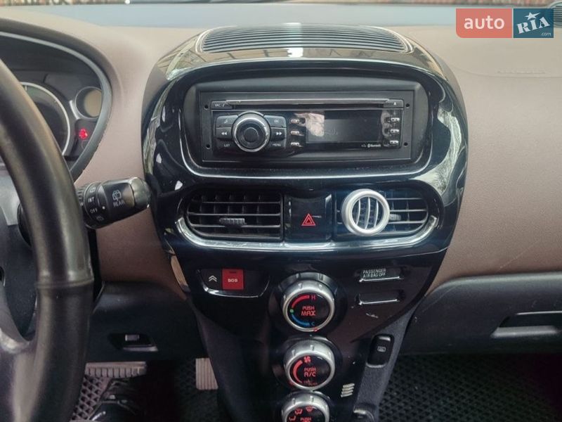 Хетчбек Citroen C-Zero 2011 в Дніпрі