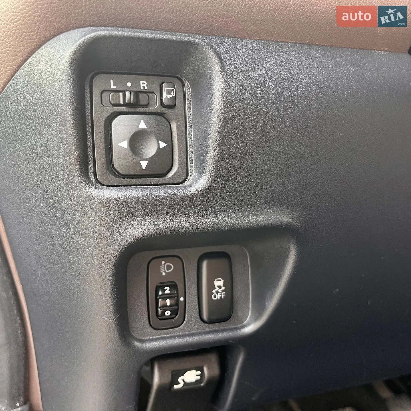 2015 Citroen C-ZERO - мініатюра 26