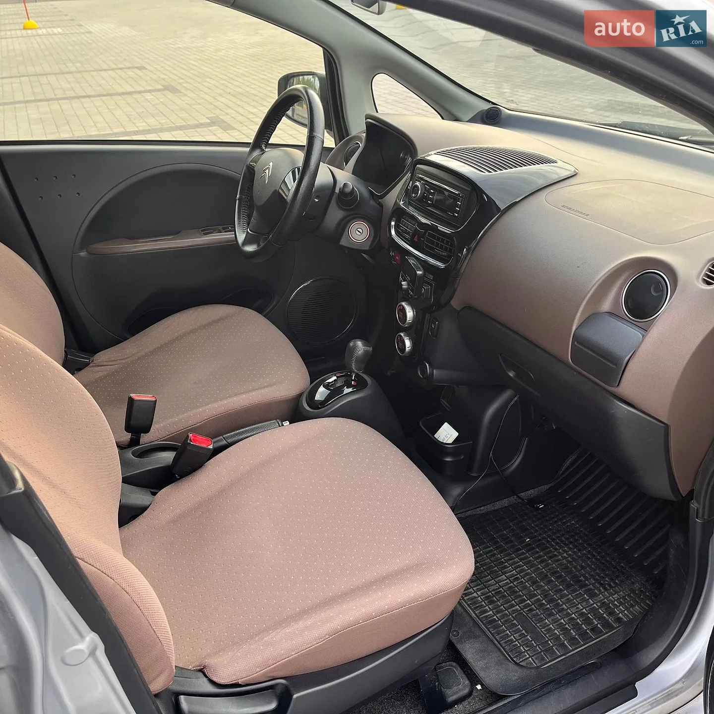 2015 Citroen C-ZERO - мініатюра 28