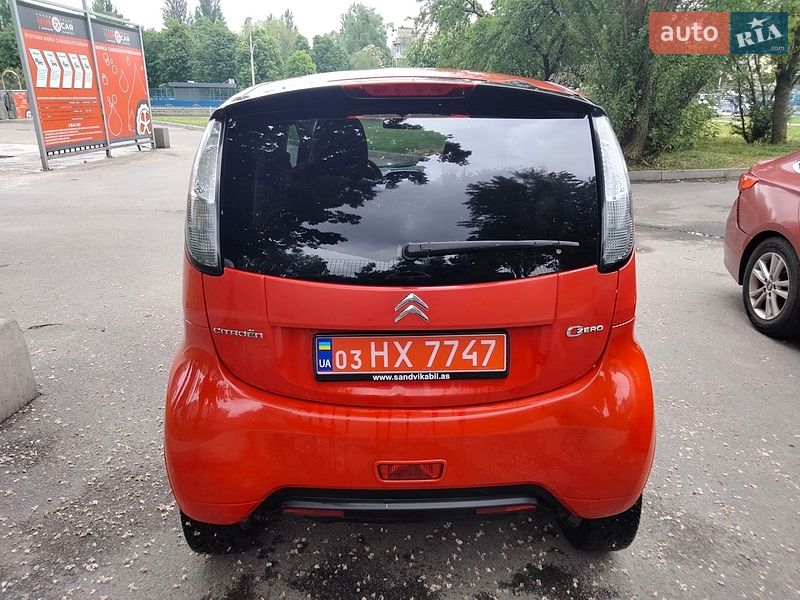 Хэтчбек Citroen C-Zero 2011 в Киеве