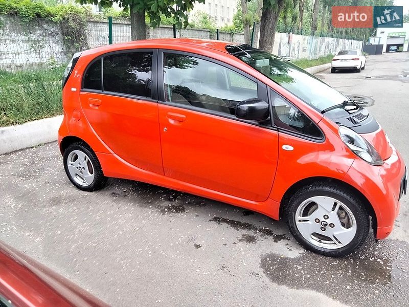Хэтчбек Citroen C-Zero 2011 в Киеве