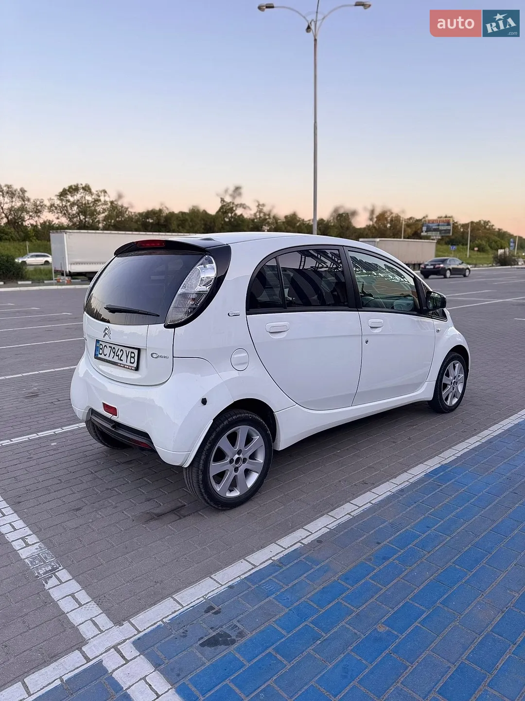 2011 Citroen C-ZERO - мініатюра 5