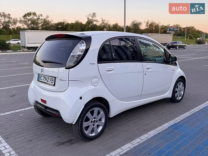 Хетчбек Citroen C-Zero 2011 в Стрию