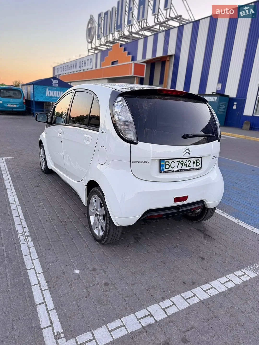 2011 Citroen C-ZERO - мініатюра 8