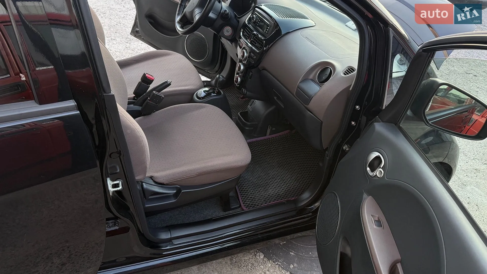 2015 Citroen C-ZERO - мініатюра 5