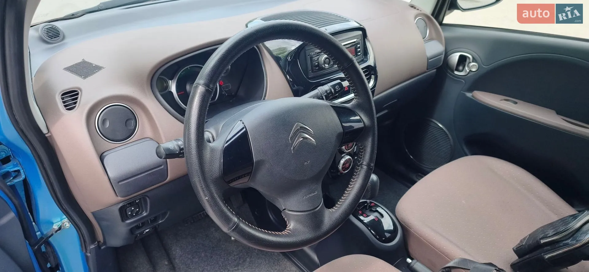 2015 Citroen C-ZERO - мініатюра 40