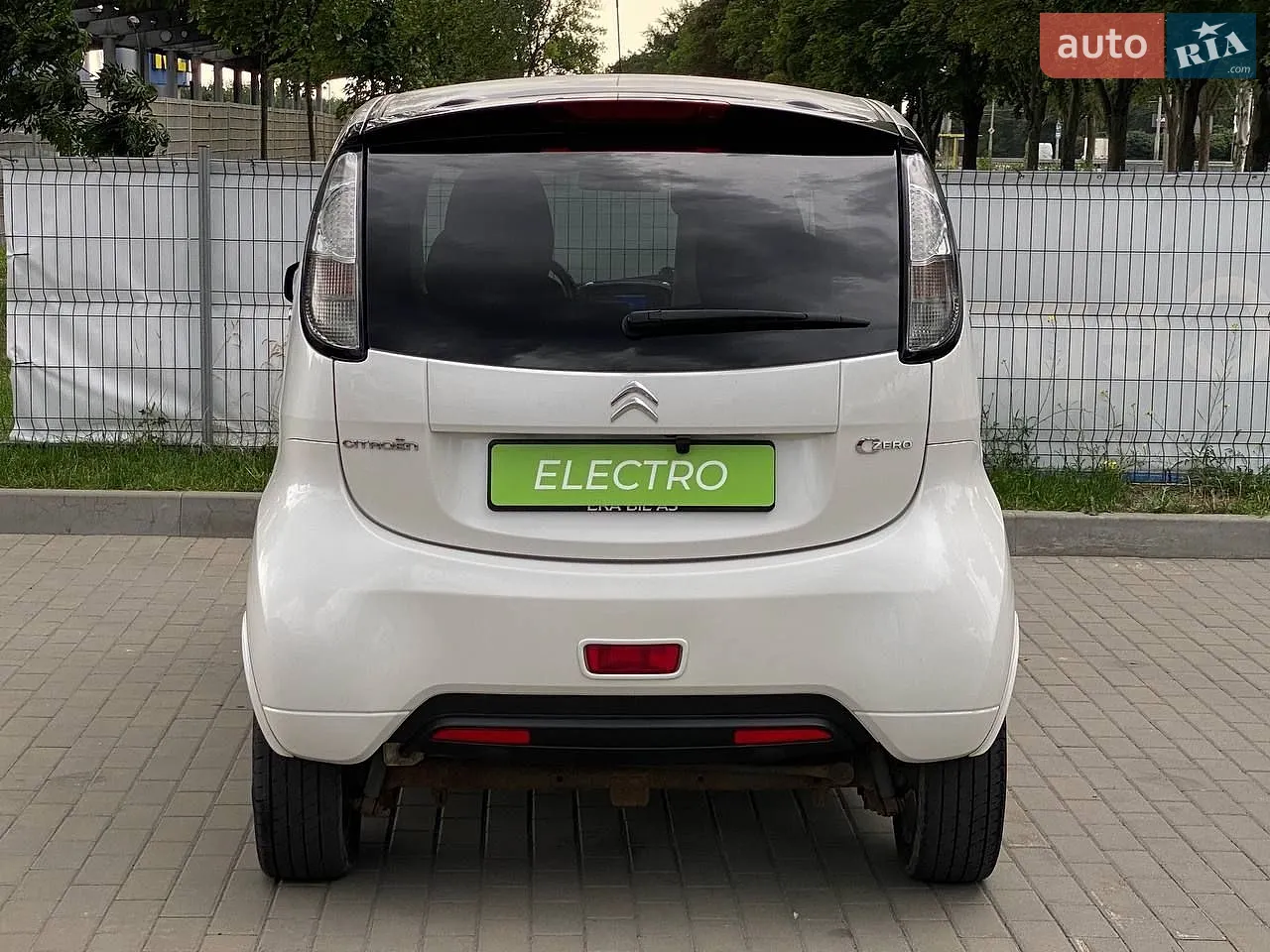 2015 Citroen C-ZERO - мініатюра 7