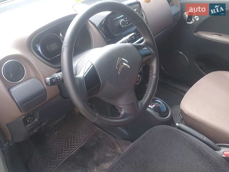 Хетчбек Citroen C-Zero 2011 в Житомирі фото 2 Хетчбек Citroen C-Zero 2011 в Житомирі