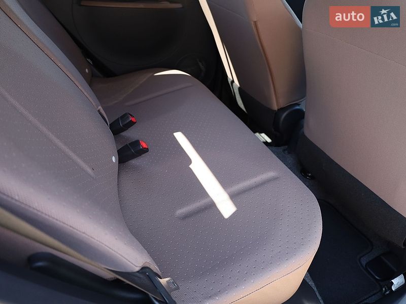 Хэтчбек Citroen C-Zero 2015 в Самборе
