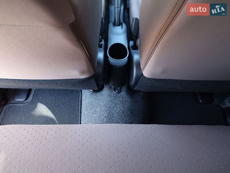 Хэтчбек Citroen C-Zero 2015 в Самборе