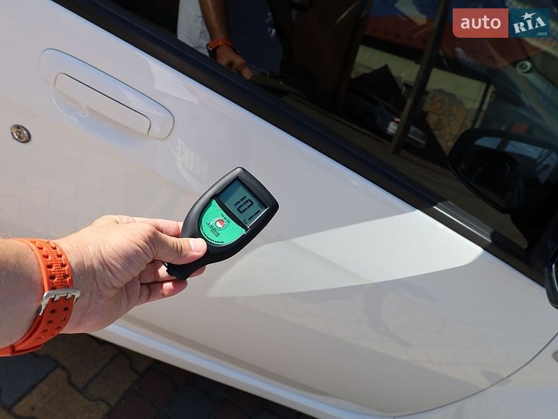 Хэтчбек Citroen C-Zero 2015 в Самборе
