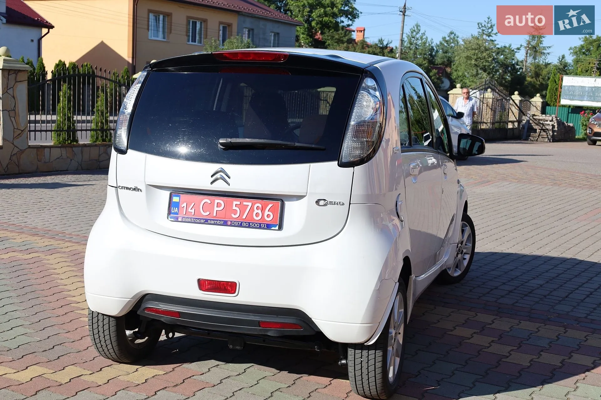 2011 Citroen C-ZERO - мініатюра 9