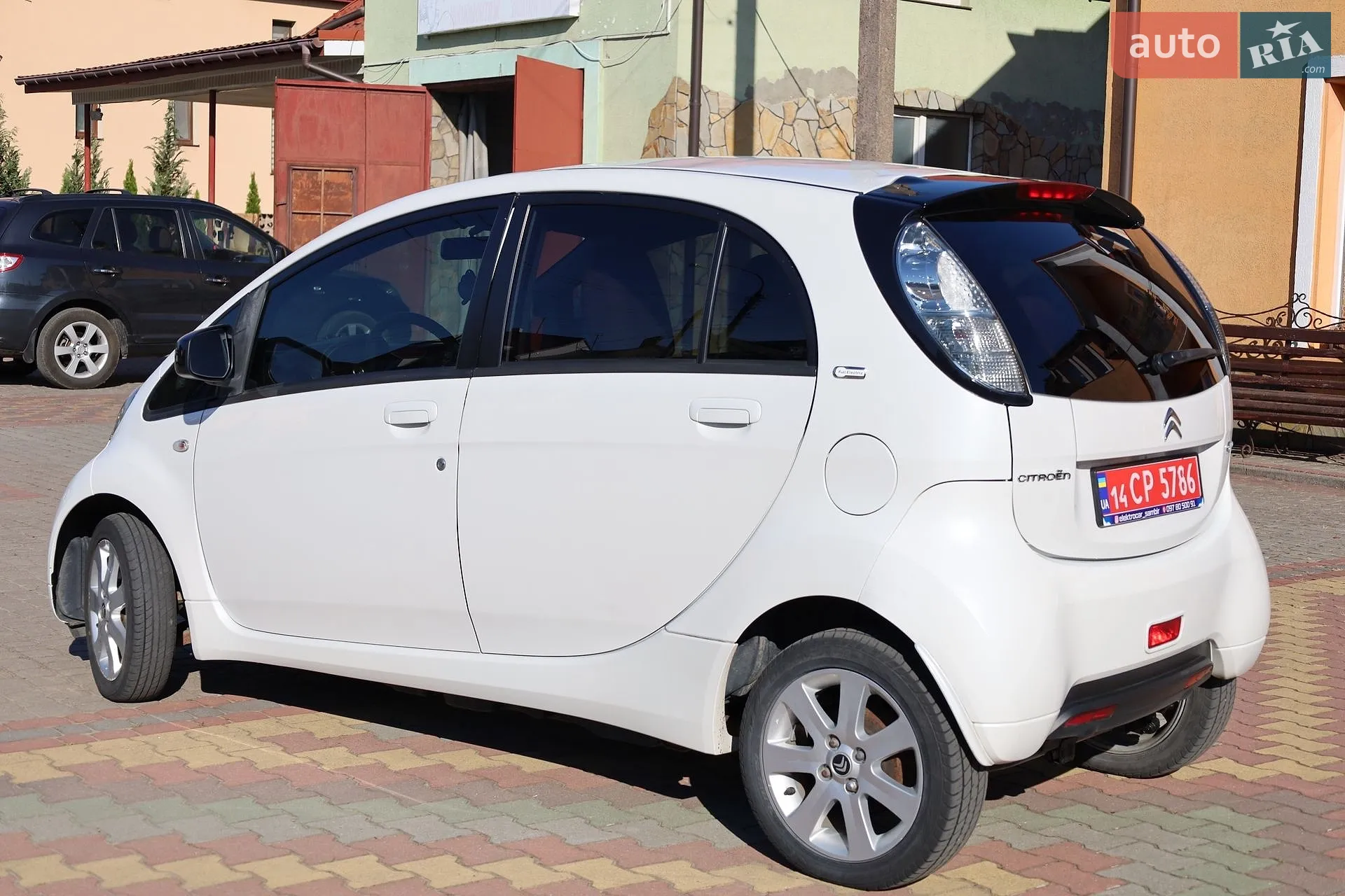 2011 Citroen C-ZERO - мініатюра 11